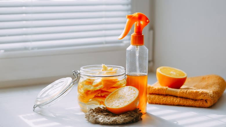 Spray bottle with citrus spray