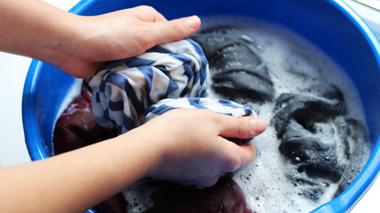 Hand washing clothes