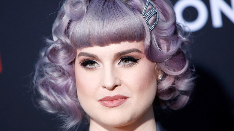 Kelly Osbourne close up