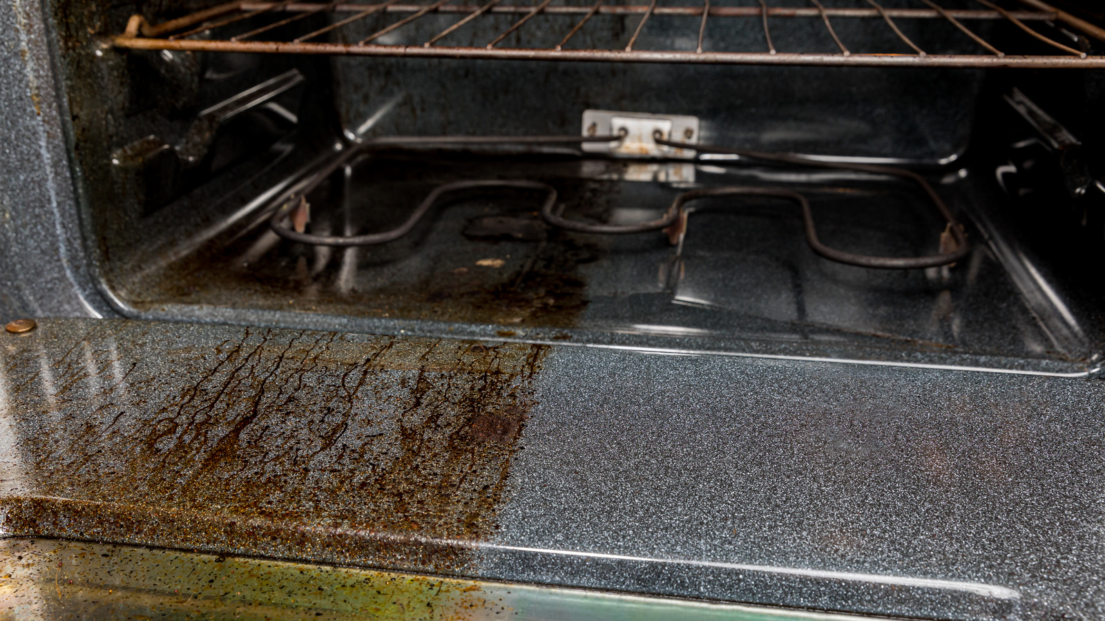 Clean Sticky Residue Off Your Oven With Two Kitchen Ingredients