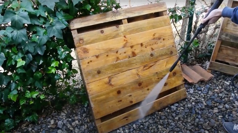 pressure washing wood pallet