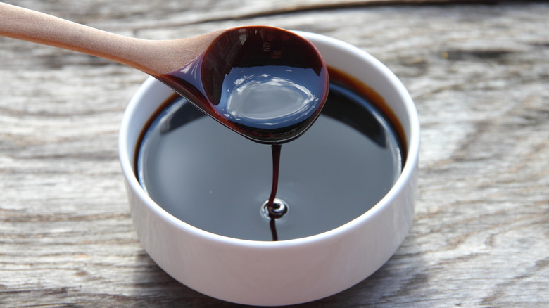 Spoon and molasses