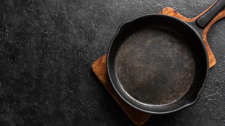 cast iron pan