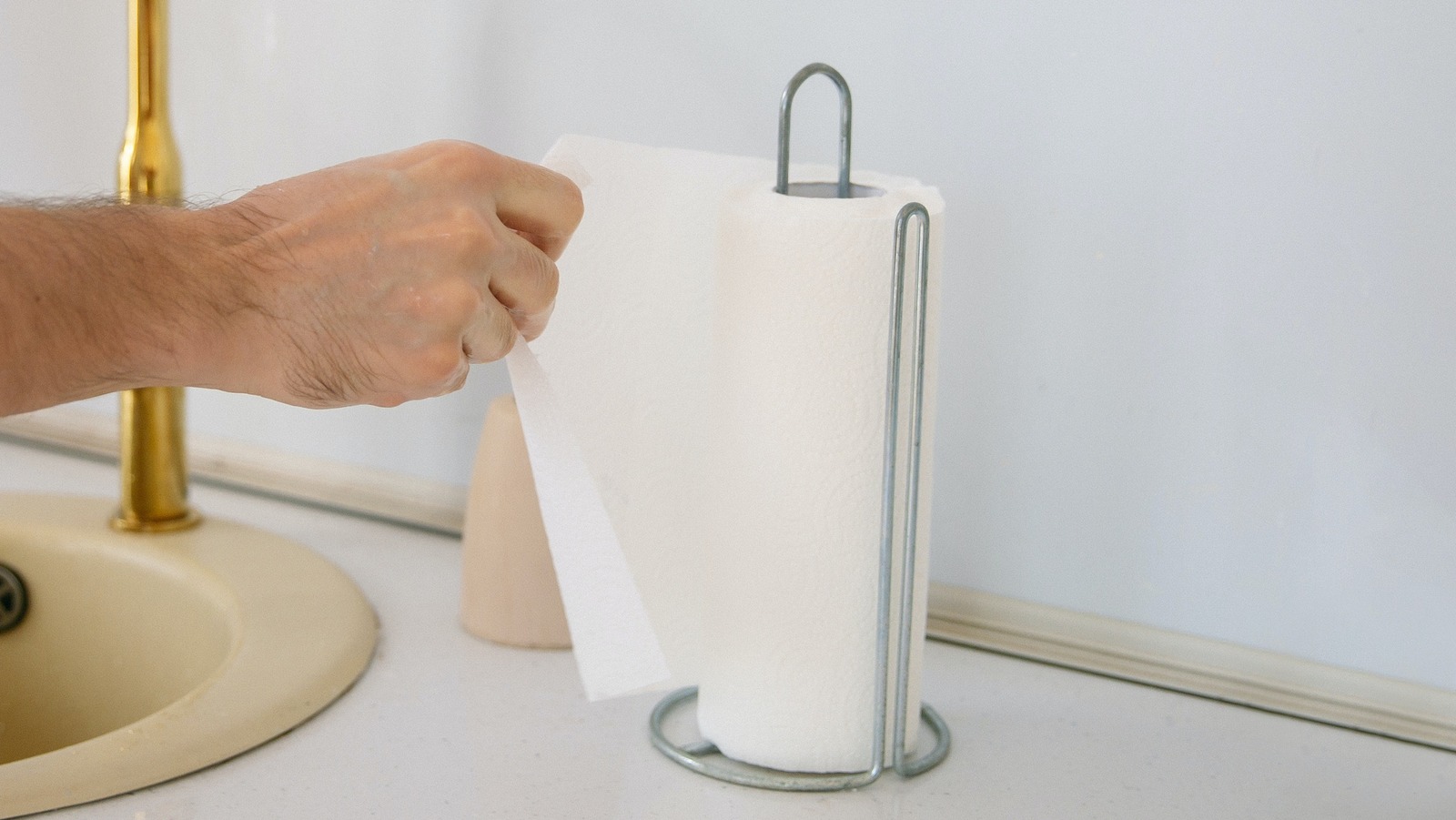 Things You Shouldn't Be Cleaning with Paper Towels