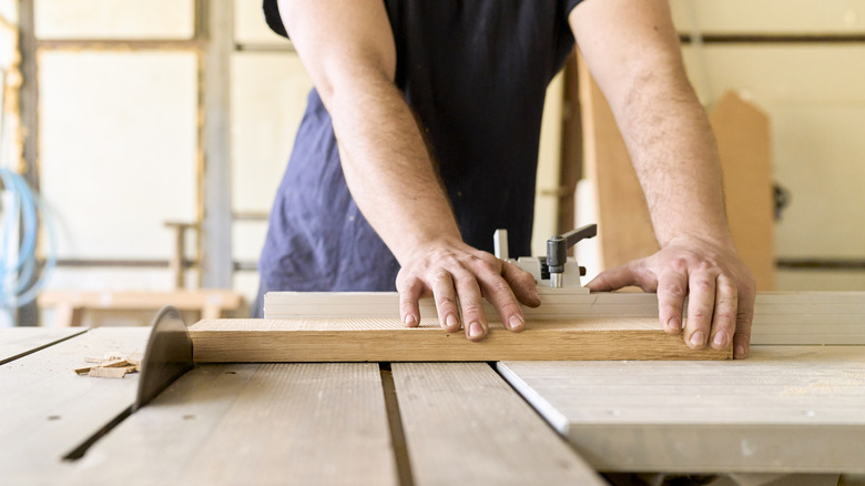 cutting wood for desk top frame with a table saw