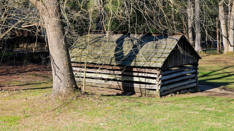 Log storage shed