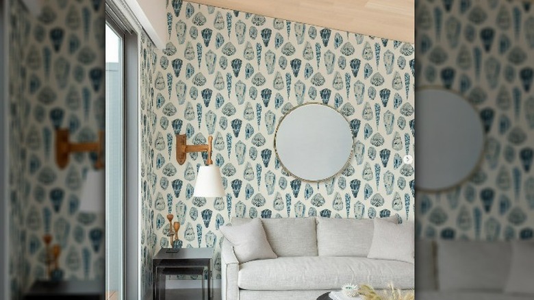 Seashell accent wall with contact paper