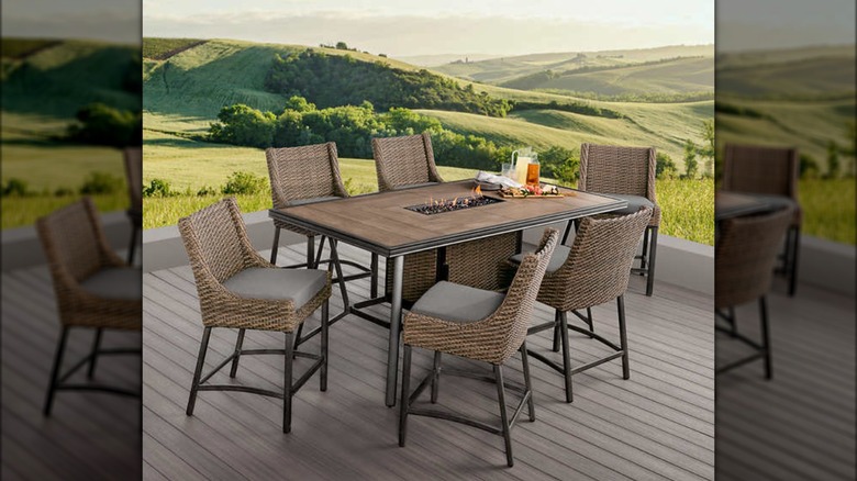 Outdoor dining set