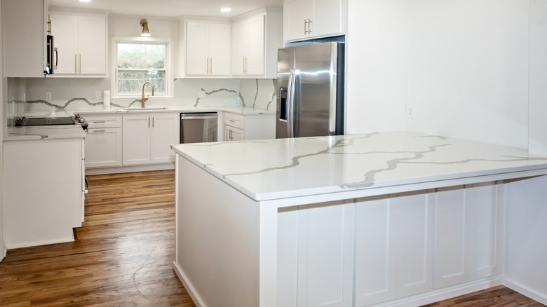 white quartz countertop