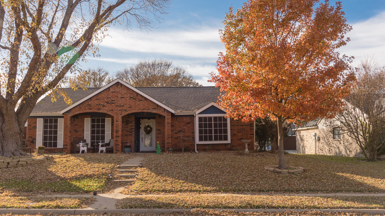 Brick ranch style home exterior