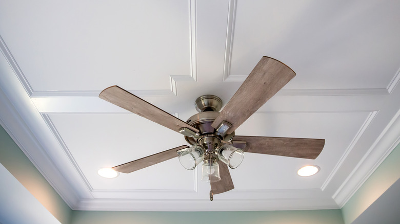 Picture of ceiling fan