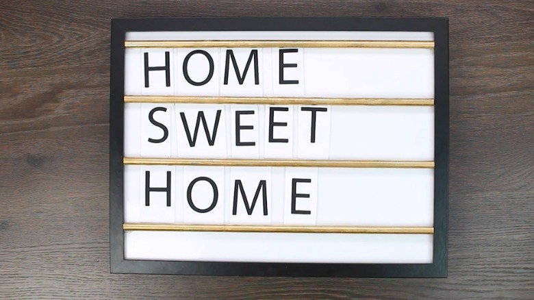 Picture frame letter board