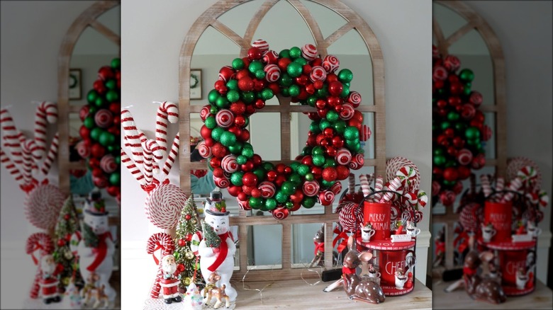 Ornament wreath on entryway mirror