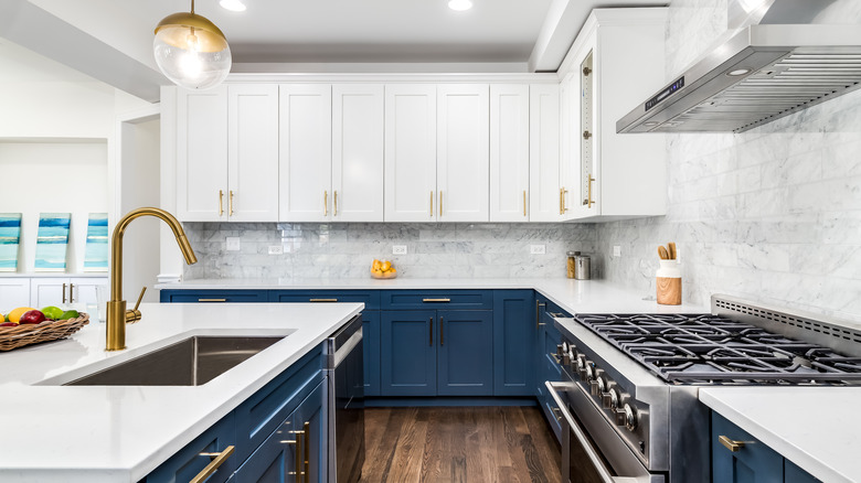 White and blue kitchen