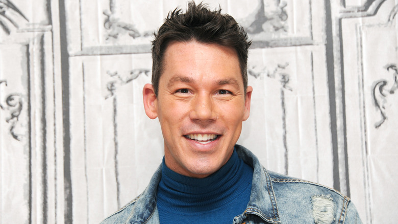 david bromstad smiling portrait