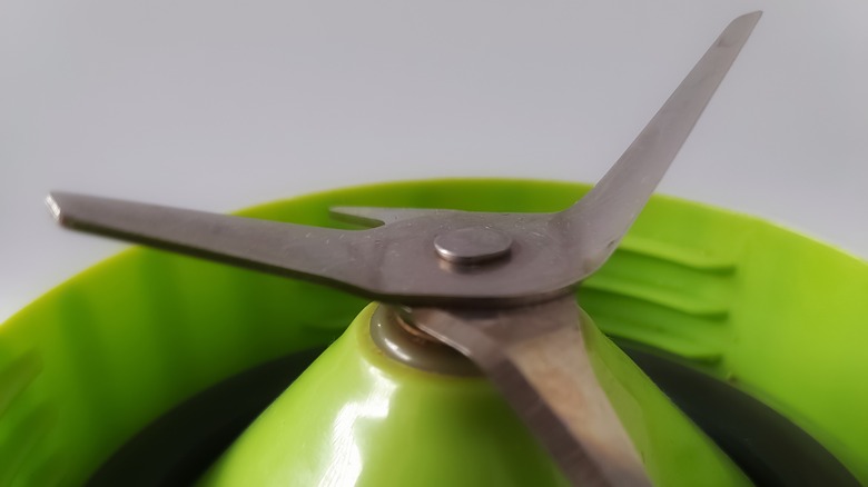 Close up of a blender blade