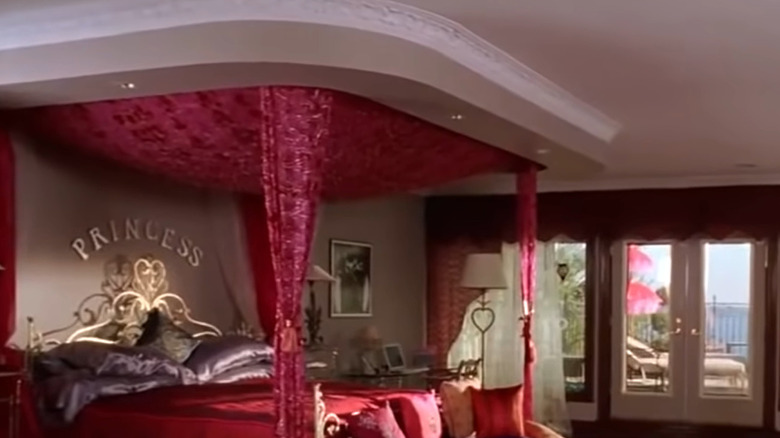 full view of Regina's bed 