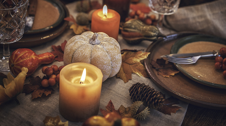 Thanksgiving items on table