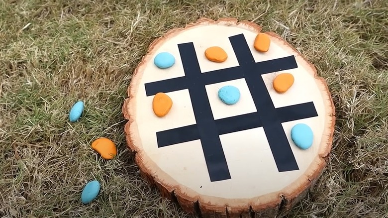 Tic Tac Toe in grass