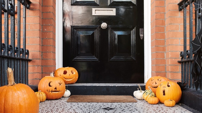 Halloween front porch door