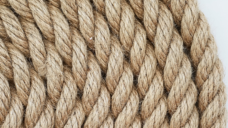 Jute fiber rope for wrapping