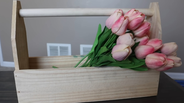 Rustic toolbox decor from fence picket