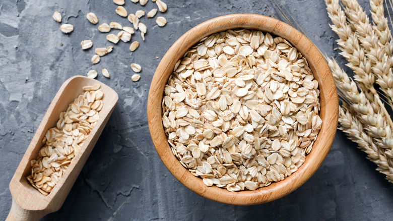 bowl of rolled oats