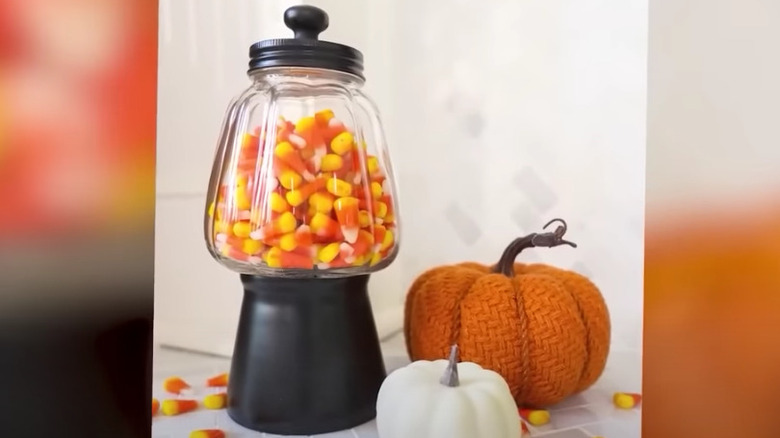 DIY pumpkin candy jar