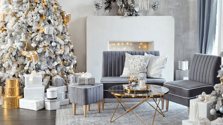 Minimalist living room decorated for Christmas