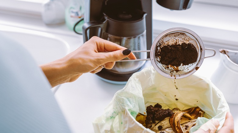 coffee grounds in trash