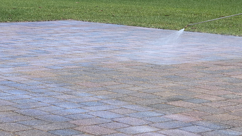 applying wet look paver sealer