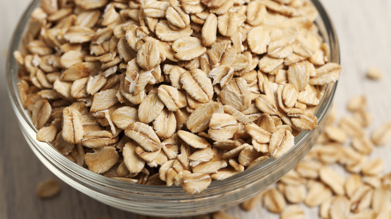 Oats in bowl