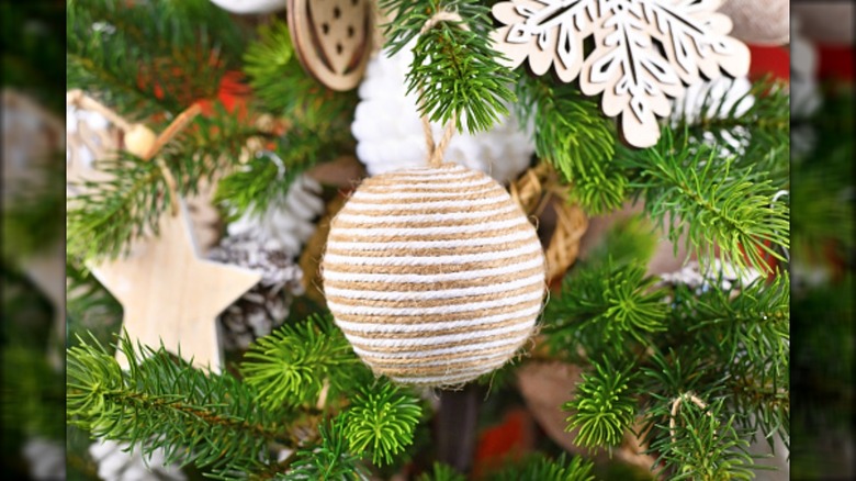 jute twine ornament