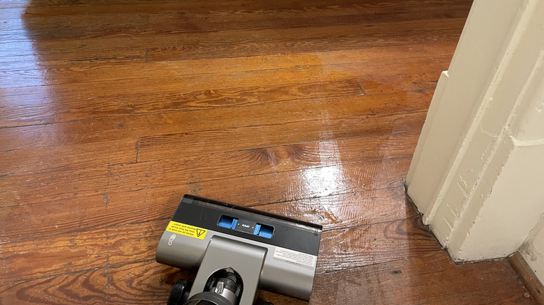 eureka vacuum on wood floor