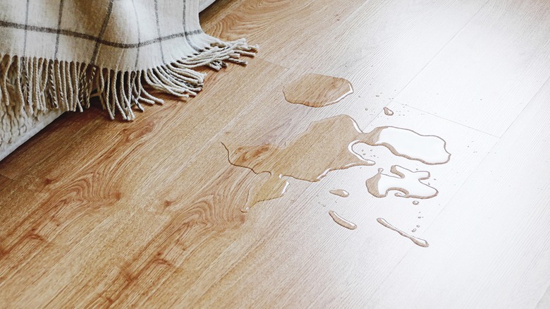 wet laminate flooring