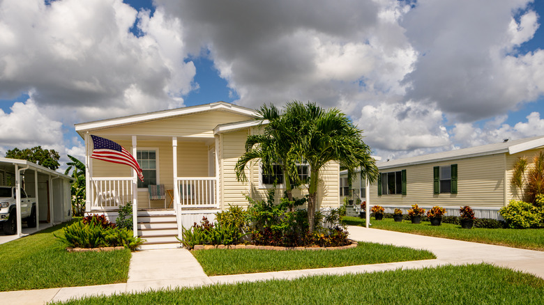 Mobile home in community