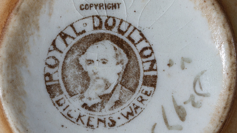 backstamp on a plate