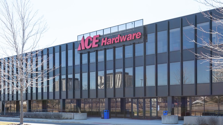 Ace Hardware headquarters