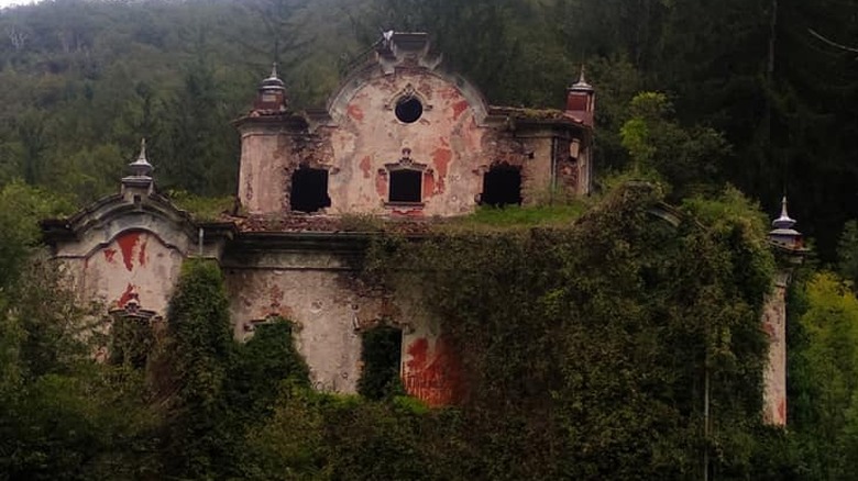 Villa De Vecchi, Cortenova, Italy