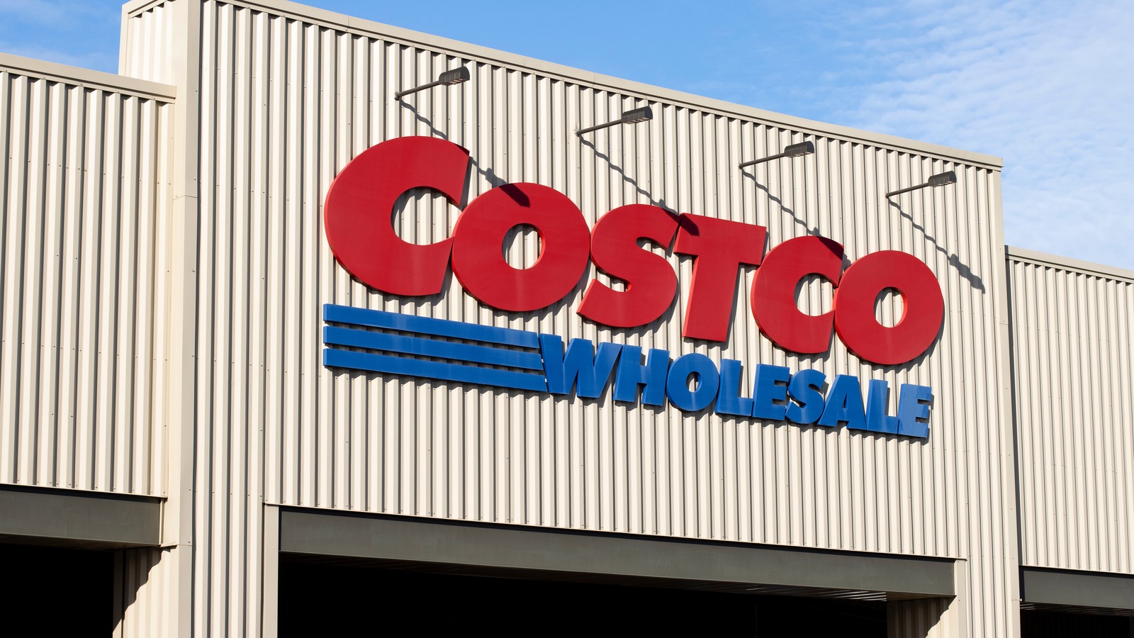 Finance Experts Say Costco Stocks Are Still A Safe Bet Despite Recent ...