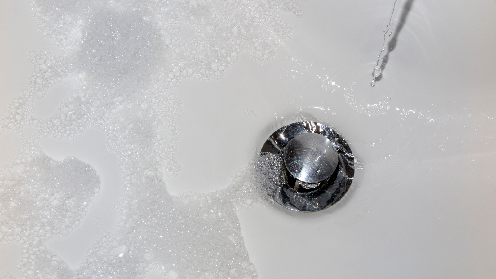 Clogged sink & drains? Here's how you fix it this monsoon! - WD40