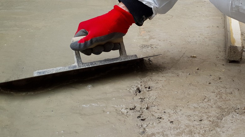 Troweling the concrete mix