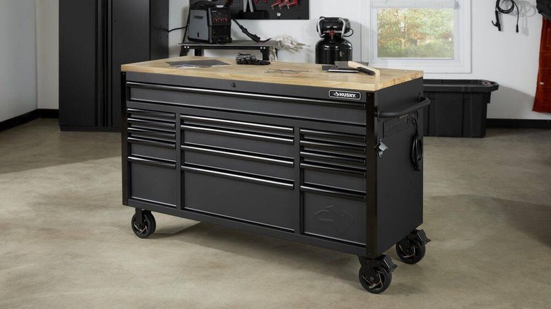 Blacked-out Husky mobile workbench