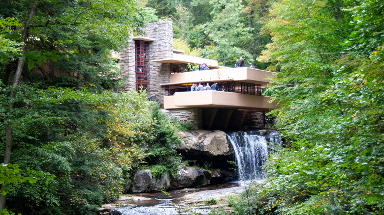 Fallingwater house surrounded by trees