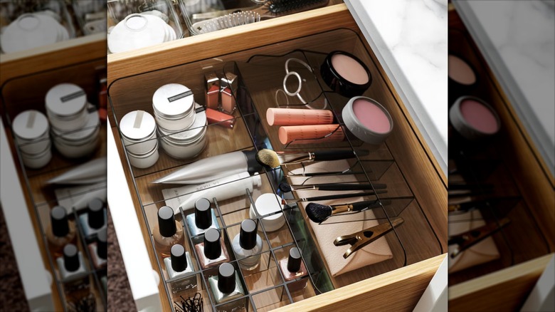 organizer compartment