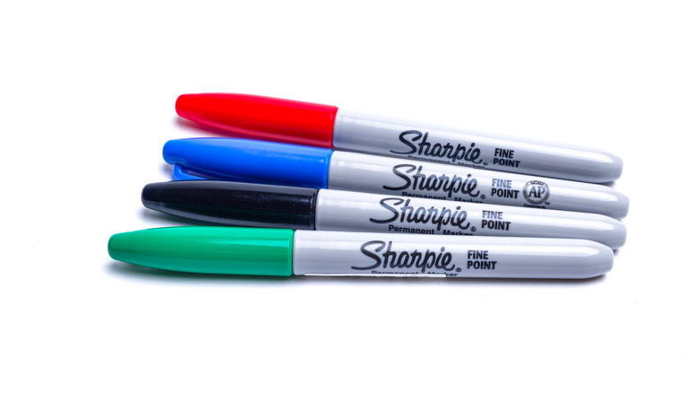 Different colored Sharpie permanent markers