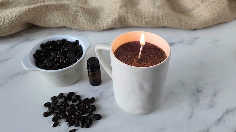 DIY coffee candle