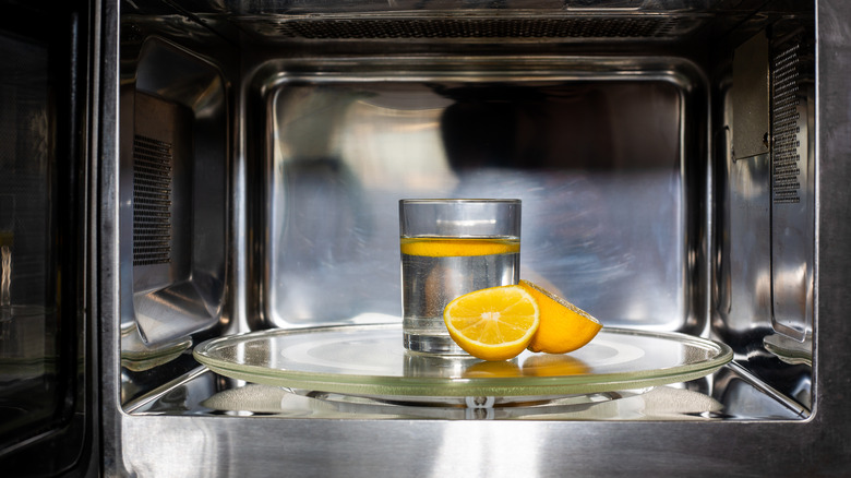 lemon and water in microwave