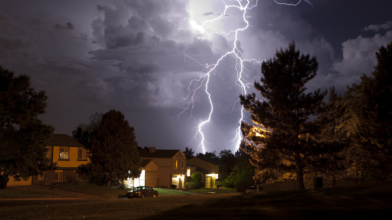 Lightning strikes in a neighborhood