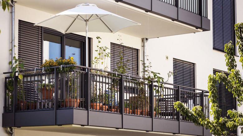 Balcony garden